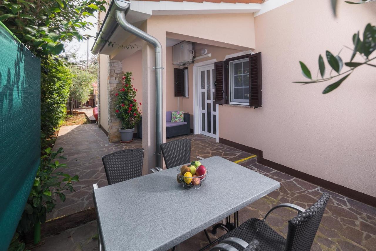 Mario Apartment Porec Exterior photo